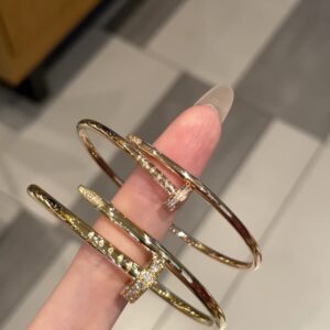 Spiked bracelet