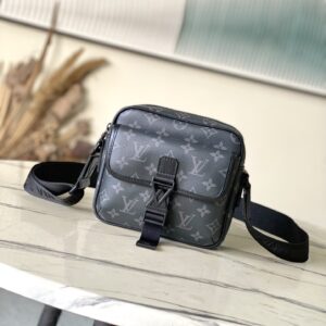 Getaway messenger bag with Monogram Shadow leather