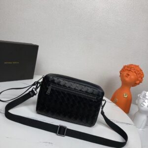 Bv new classic hand woven small messenger bag
