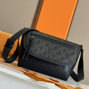Pulse series mini messenger bag