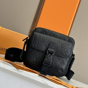 Getaway messenger bag
