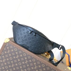 M44388 black premium leather wrist bag