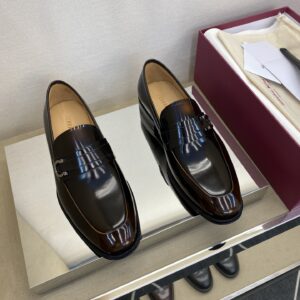 Formal leather shoes