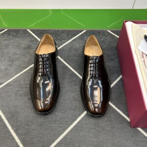 Formal leather shoes