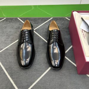 Formal leather shoes