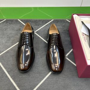 Formal leather shoes