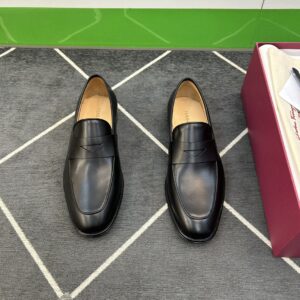 Formal leather shoes