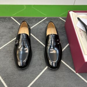 Formal leather shoes