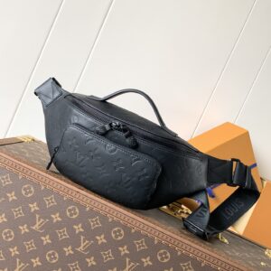 M47058 black premium leather wrist bag