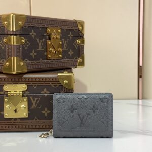 Lisa Slim Wallet Model M12536