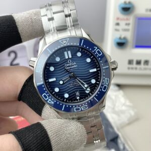 VS Omega Aqua Terra 300 anniversary edition waterproof watch