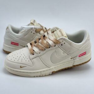 Nike SB Dunk Low Supreme White Brown