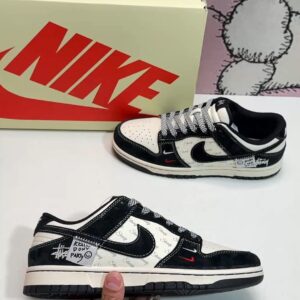 Nike Dunk Low SB skateboard shoes
