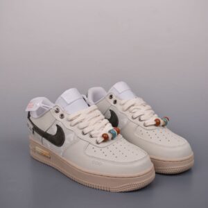 Nike Air Force 1 Low panda prank with honeycomb cushion and accessories