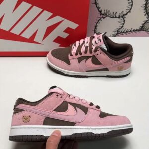 Nike Dunk Low SB sneakers with brown panda design