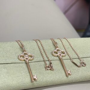 Crown key necklace