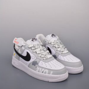 Nike Air Force 1 Low Daisies with honeycomb cushion and accessories