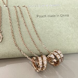 Two circle snake necklace
