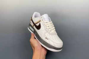 Nike Air Force 1 Low Flyline with collapsible toespace and cushioning