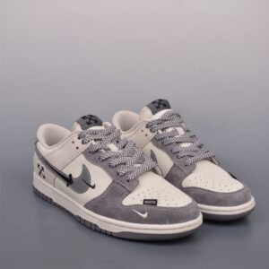 Nike SB Dunk Low OFF