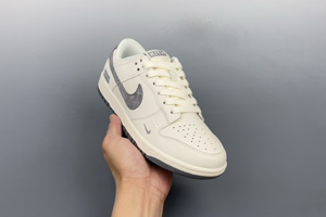 Nike SB Dunk Low HITH