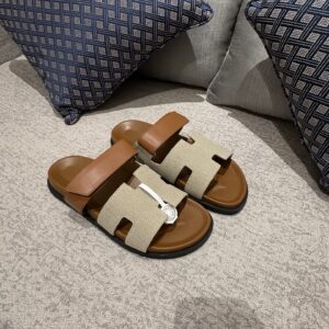 Hermes Chypre sandals