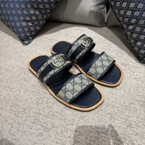 Gucci Interlocking sandals