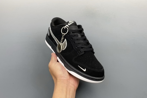Nike SB Dunk Low North Face Collaboration