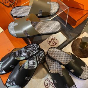 Hermès Izmir leather sandal