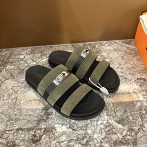 Kelly series hand-made sandals with distinctive design