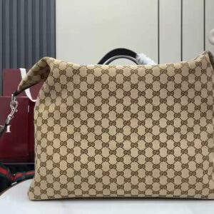 Medium GG canvas travel bag