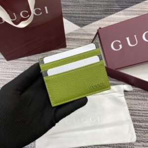 Green card holder with six card slots