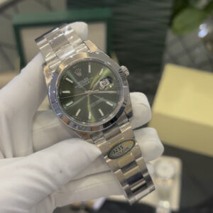 Rolex Datejust m126300-0019 automatic mechanical watch