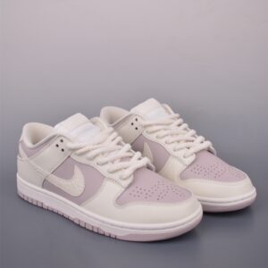 Nike SB Dunk Low High Performance Sneakers