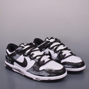 Nike SB Dunk Low Graffiti Sneaker