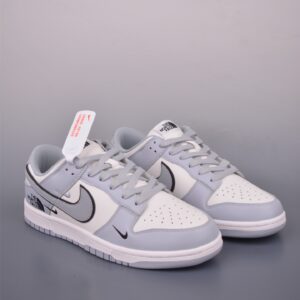 Nike SB Dunk Low North Face Sneaker