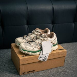 XT-QUEST Salomon running shoes couple