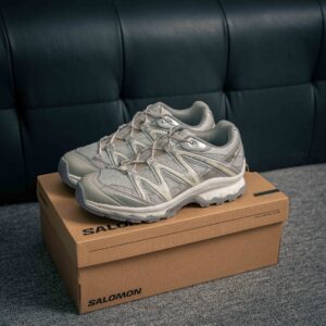 XT-QUEST Salomon running shoes