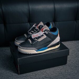Air Jordan 3 Retro mid-top sneakers