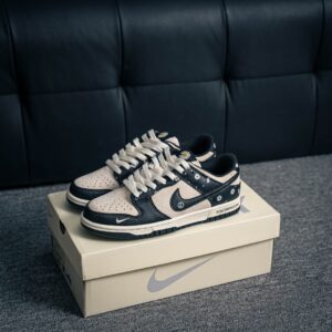 Nike Dunk sports performance