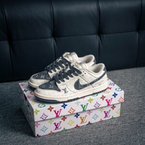 Nike Dunk sports shoes