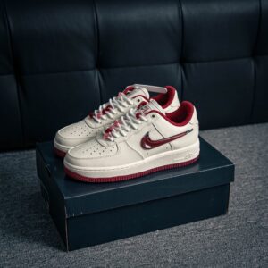 Air Force 1 sneaker with built-in air cushion