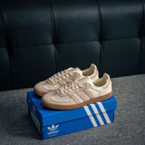 Adidas Samba OG streetwear sneakers